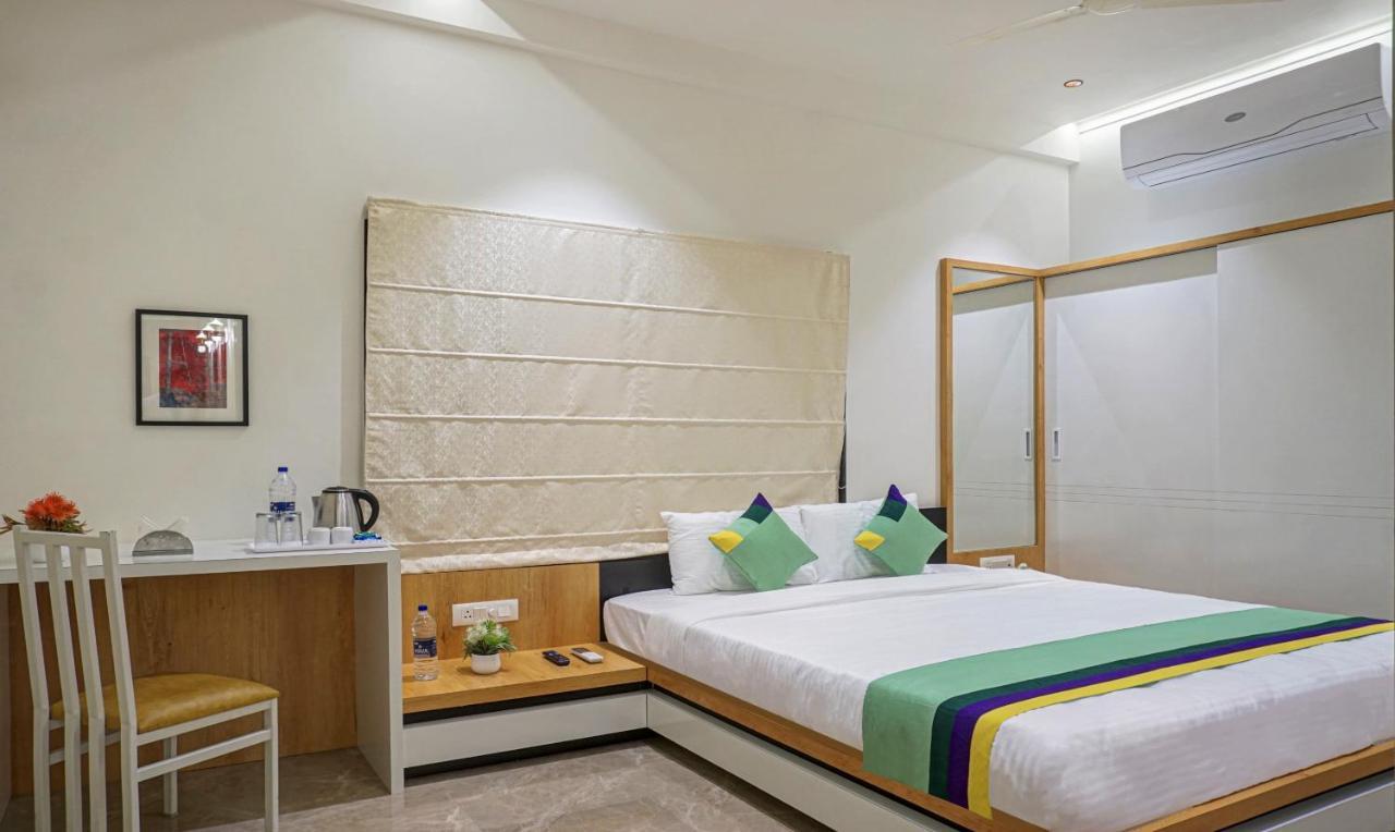 Treebo The Utsav, Nashik Hotel Luaran gambar